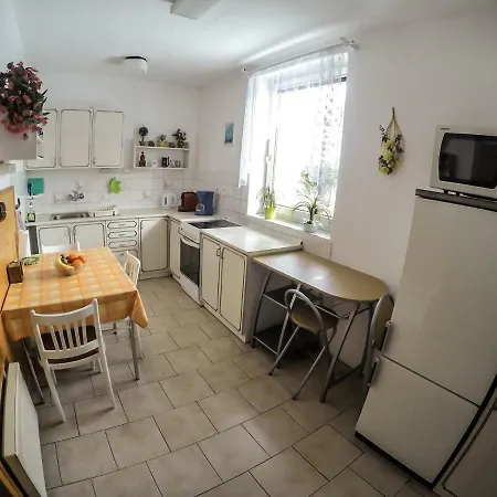Chalupa Klasterec Vakantiehuis *